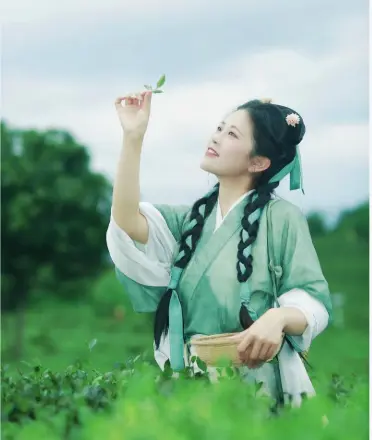 上海下午茶榜哪几家适合闺蜜聚会？拍照好看与甜品好吃｜老洋房与高空景观对比